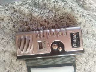 Piano enrollable con altavoz
