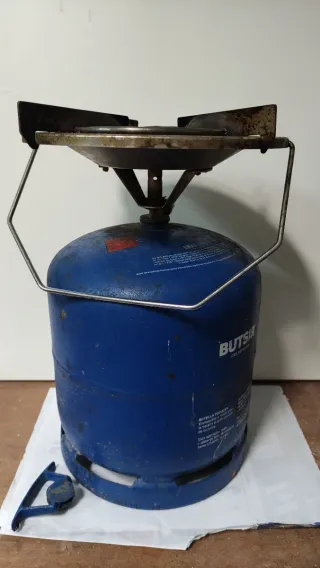 Hornillo portátil Butsir con botella