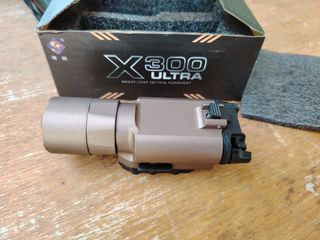 Linterna Táctica X300 Airsoft