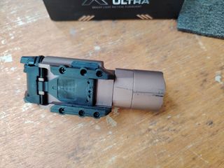 Linterna Táctica X300 Airsoft