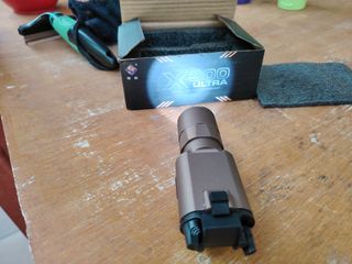 Linterna Táctica X300 Airsoft