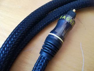 Cable Óptico Digital EAGLE de 1,40m.