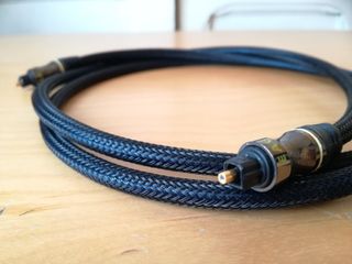 Cable Óptico Digital EAGLE de 1,40m.