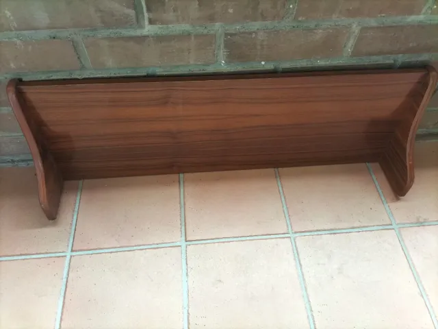 ESTANTERIAS DE MADERA