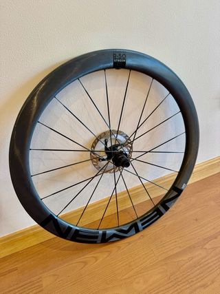 Ruote in carbonio Newmen