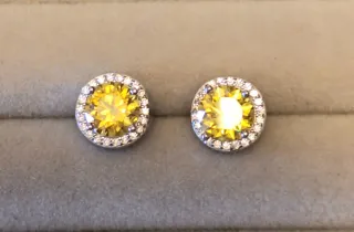Conjunto pendientes y anillo de moissanitas
