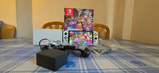 Nintendo Switch OLED + Mario Kart 8 Digital Deluxe