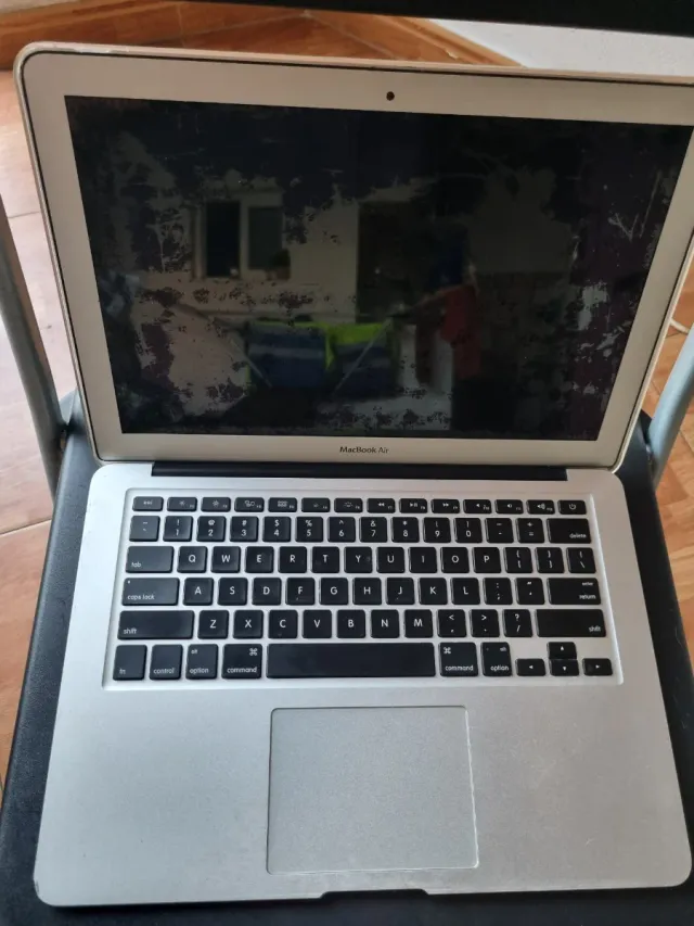 MacBook Air Apple Cinzento/Prata