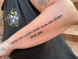 tatuadora aprendiz en Sabadell 