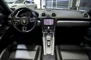 Porsche 718   Boxster 