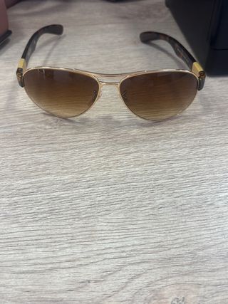 Gafas de sol aviador doradas y marrones