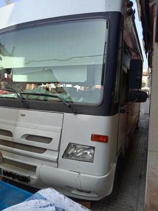 Camión Tienda Mercedes 413 CDI – Venta Ambulante 