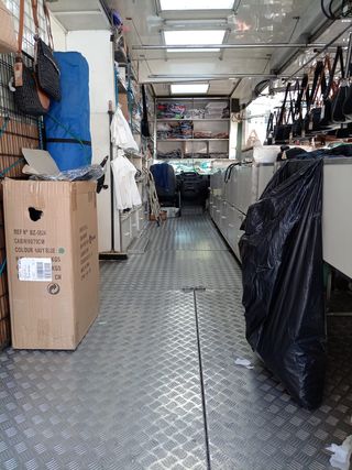 Camión Tienda Mercedes 413 CDI – Venta Ambulante 