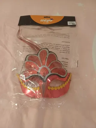 Máscara Carnaval Miyo Roja y Dorada