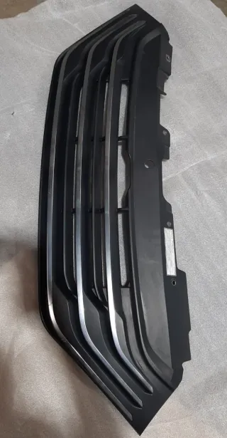 Parrilla Delantera Iveco Daily