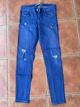 Pantalón vaquero mujer desgastado