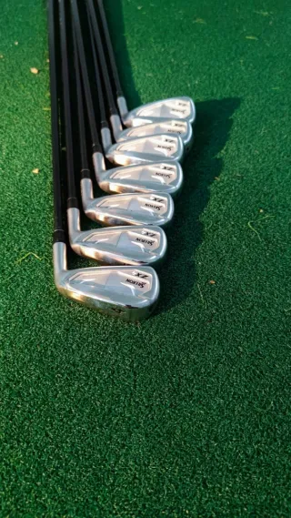 Srixon ZX4 Hierros 4-PW Miyazaki Codex R