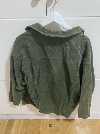Chaqueta Zara Verde Militar Pana