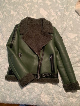 Chaqueta eco piel verde mujer. 