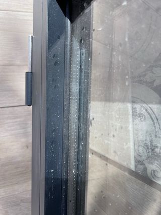 Ventana aluminio gris