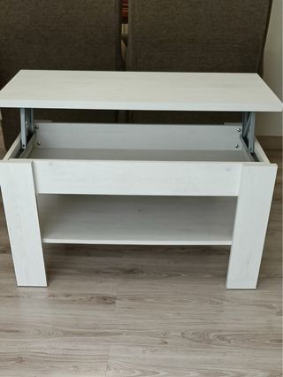 Mesa de café para salón elevable.