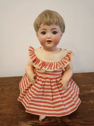 Muñeca antigua porcelana Simon Halbing