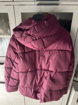 Chaqueta acolchada con capucha