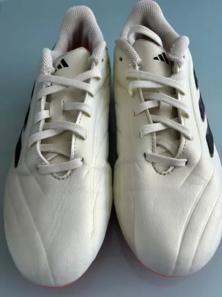 Botas de fútbol Adidas Blancas