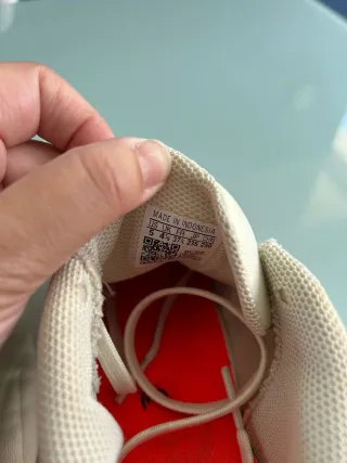 Botas de fútbol Adidas Blancas