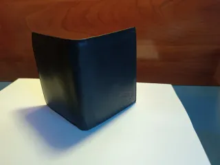 Billetera Jaguar. Cuero auténtico.