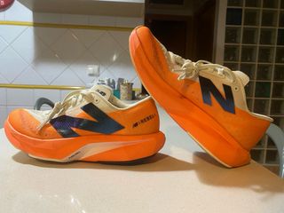 Zapatilla New Balance FuelCell Rebel v4 Talla 38.5