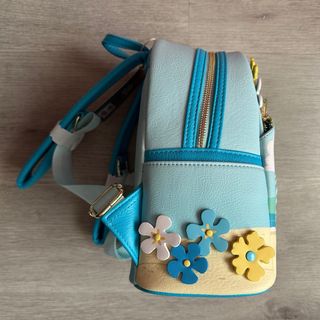 Loungefly, minimochila Stitch y Scrump, Disney.