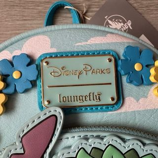 Loungefly, minimochila Stitch y Scrump, Disney.