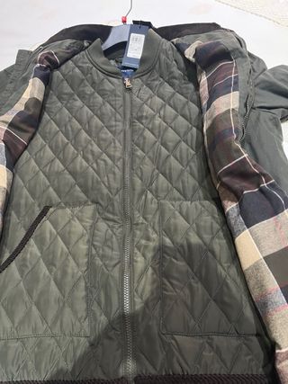 LLOYD'S
CHAQUETÓN DE HOMBRE KAKI CON
CHALECO 