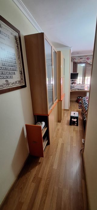 Mueble juvenil modular madera y naranja