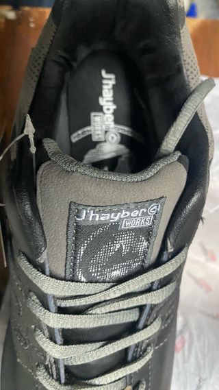 Zapatos de seguridad Jhayber negros y grises