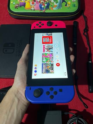 Nintendo Switch con accessori