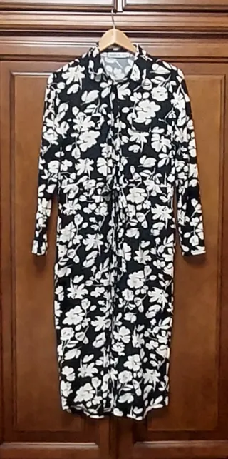 Vestido floral negro y blanco Inside