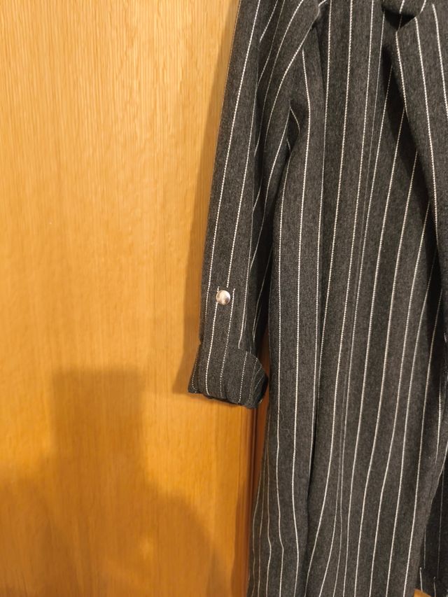 Americana Stradivarius Raya Gris Talla grande