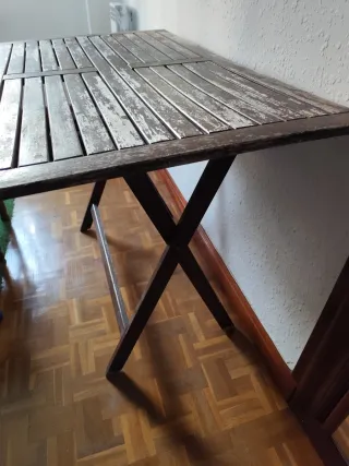 Mesa plegable de madera exterior