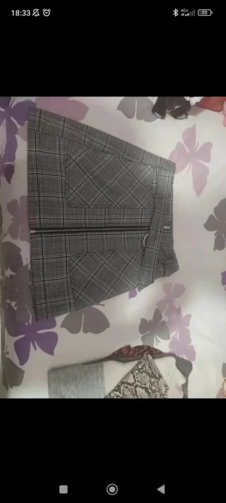 Falda de cuadros con cremallera