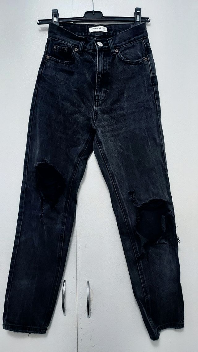 Vaqueros rotos negros Pull&Bear Talla 30