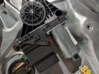 ELEVALUNAS TRASERO DERECHO VOLKSWAGEN PASSAT BERL