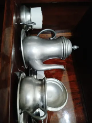 Caraffa e zuccheriera peltro.mistoArgente vintage