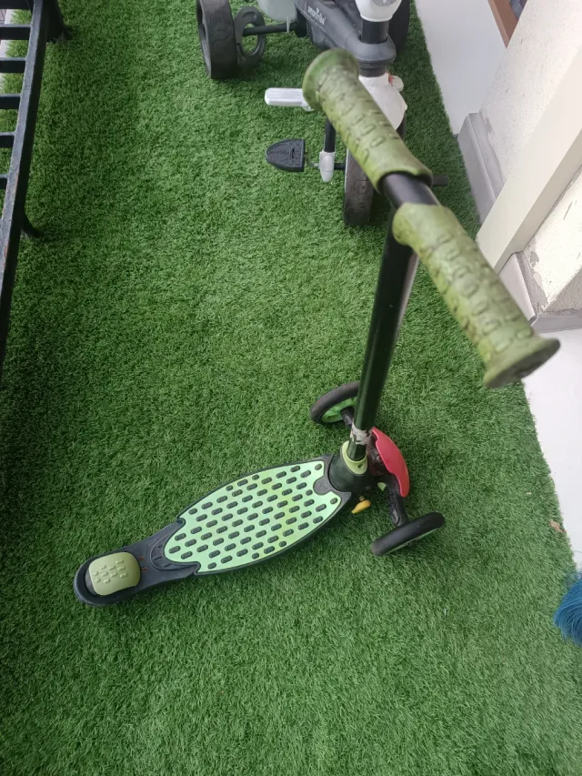 Patinete 3 ruedas ancho, desmontable