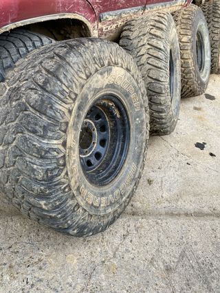 Ruedas 35 con llantas desplazadas