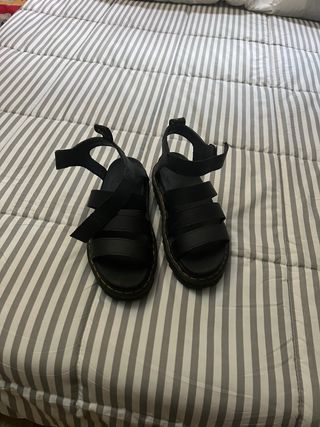 Sandalias Dr. Martens Negras