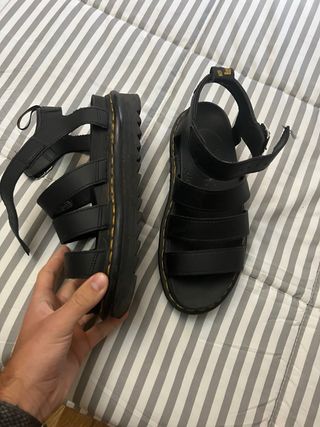 Sandalias Dr. Martens Negras