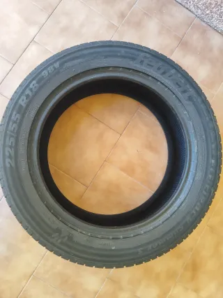 Neumático 225/55 R18 98V