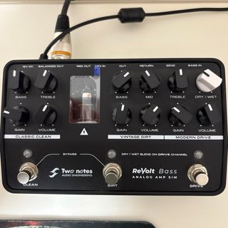 Two Notes Revolt Bass Analog Amp Sim